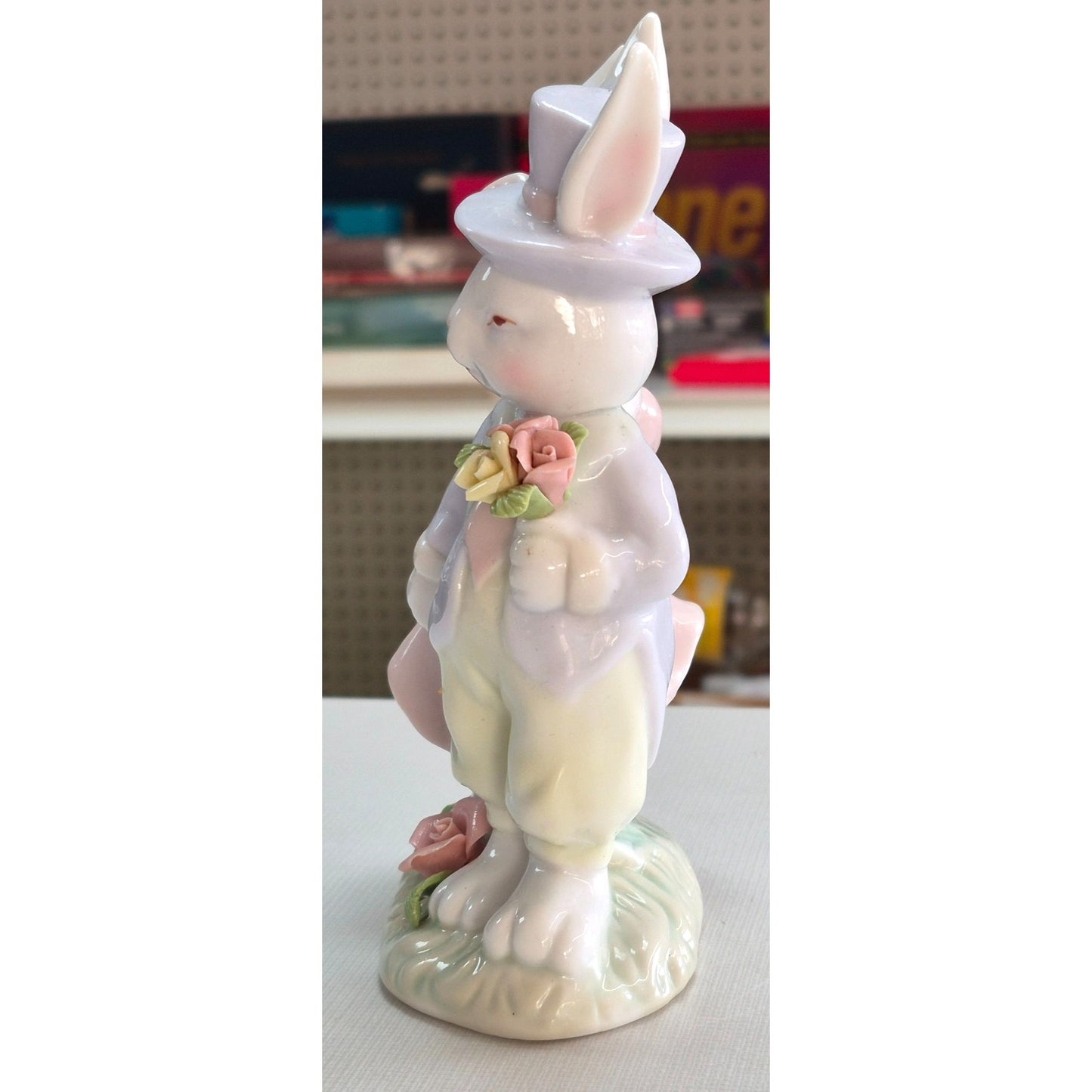 "Home Interiors & Gifts" Easter Finery Bunny Couple Figurine Pastel Ceramic Collectible 2003 Crafted In China