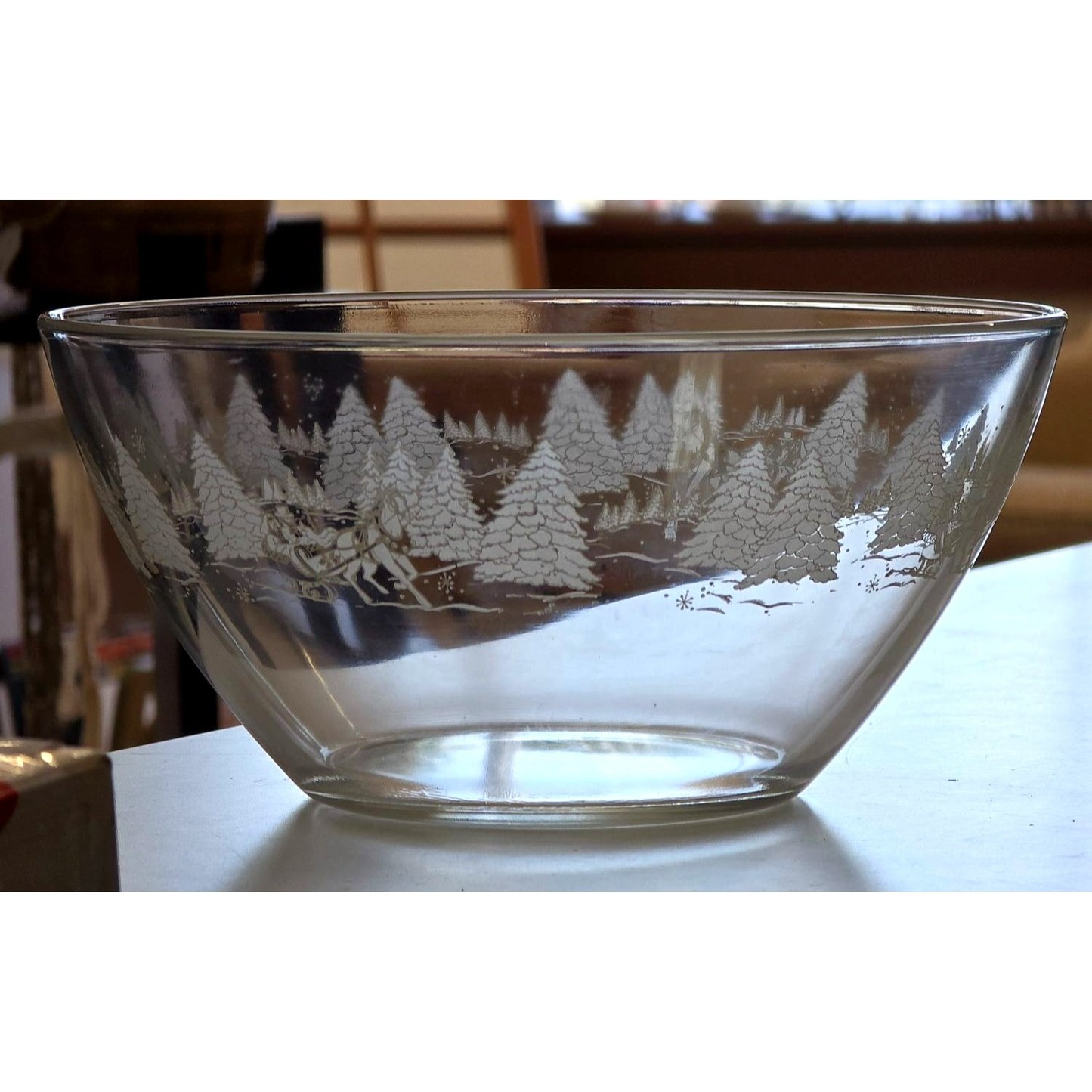 Arcoroc France Glass Bowl Christmas Sleigh Winter Avon 1997 Presidents Club