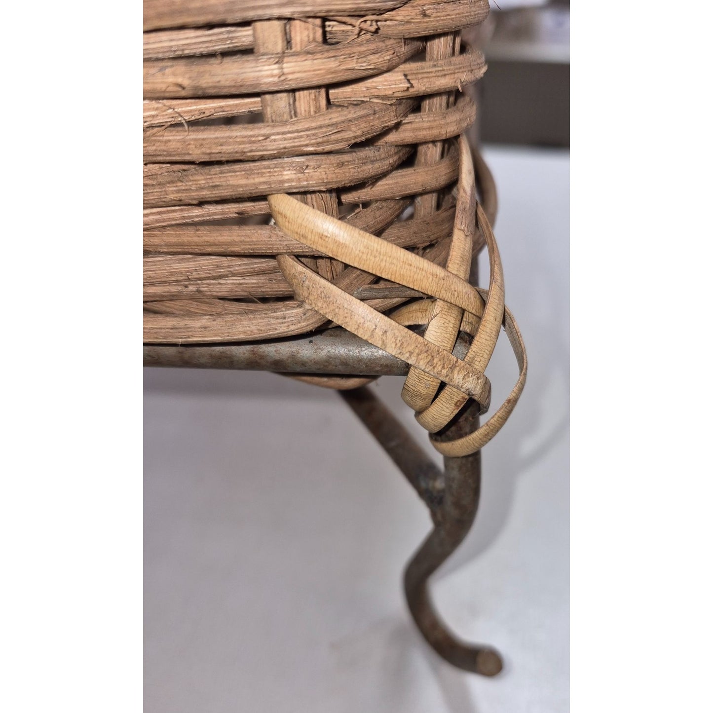 Vintage Rustic Woven Wicker Basket on Metal Stand Legs