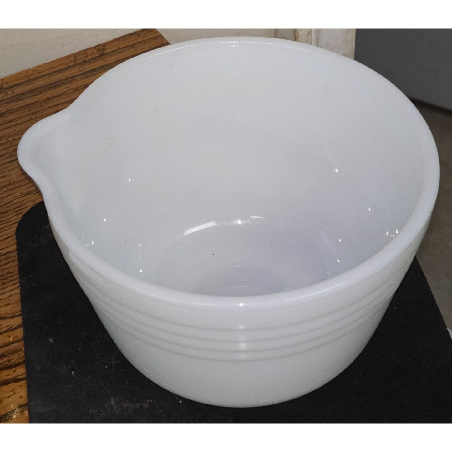 Pyrex Milk Glass Bowl/ Spout