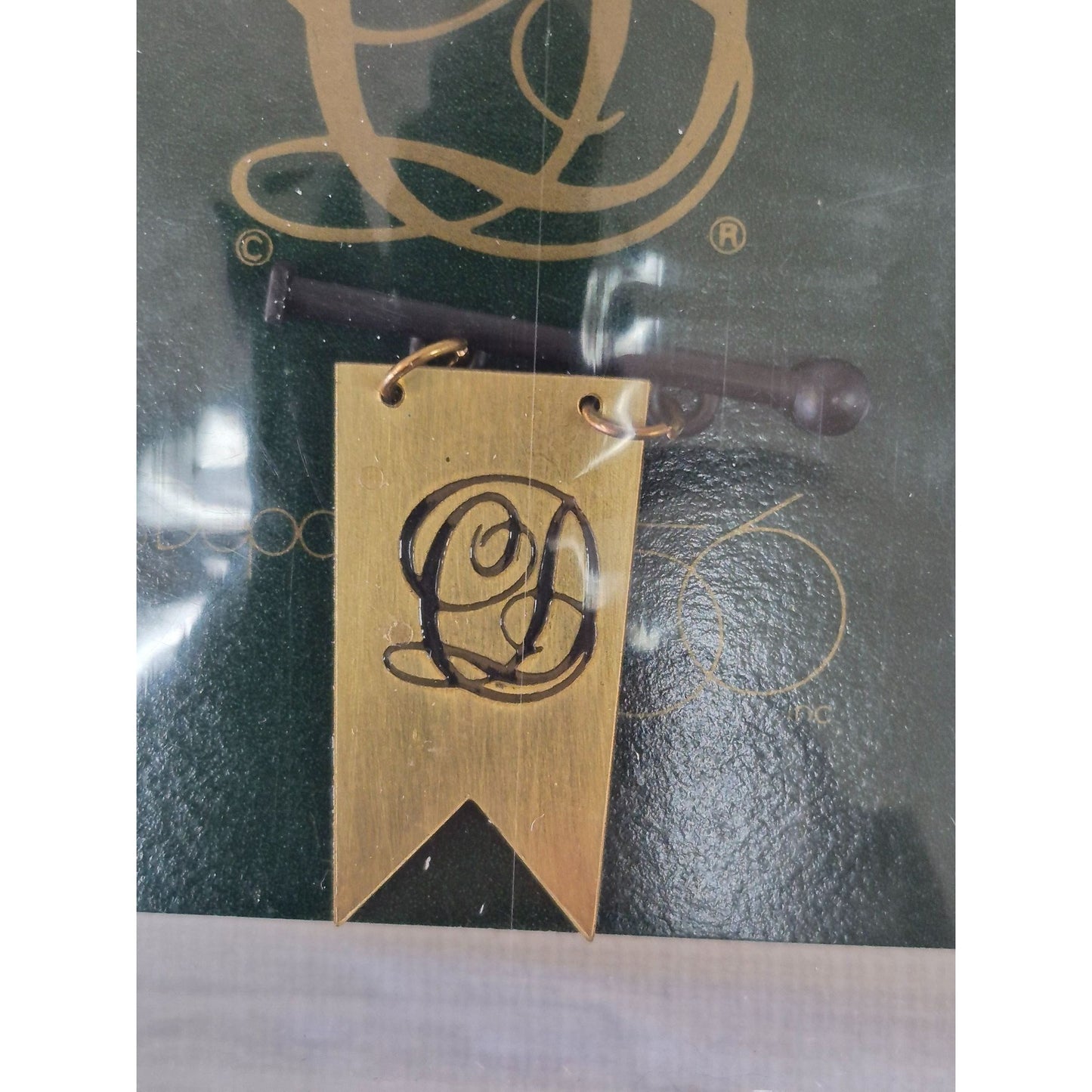 Dept 56 Crown and Cricket Inn 1st Edition Heritage Village Collection Excellent