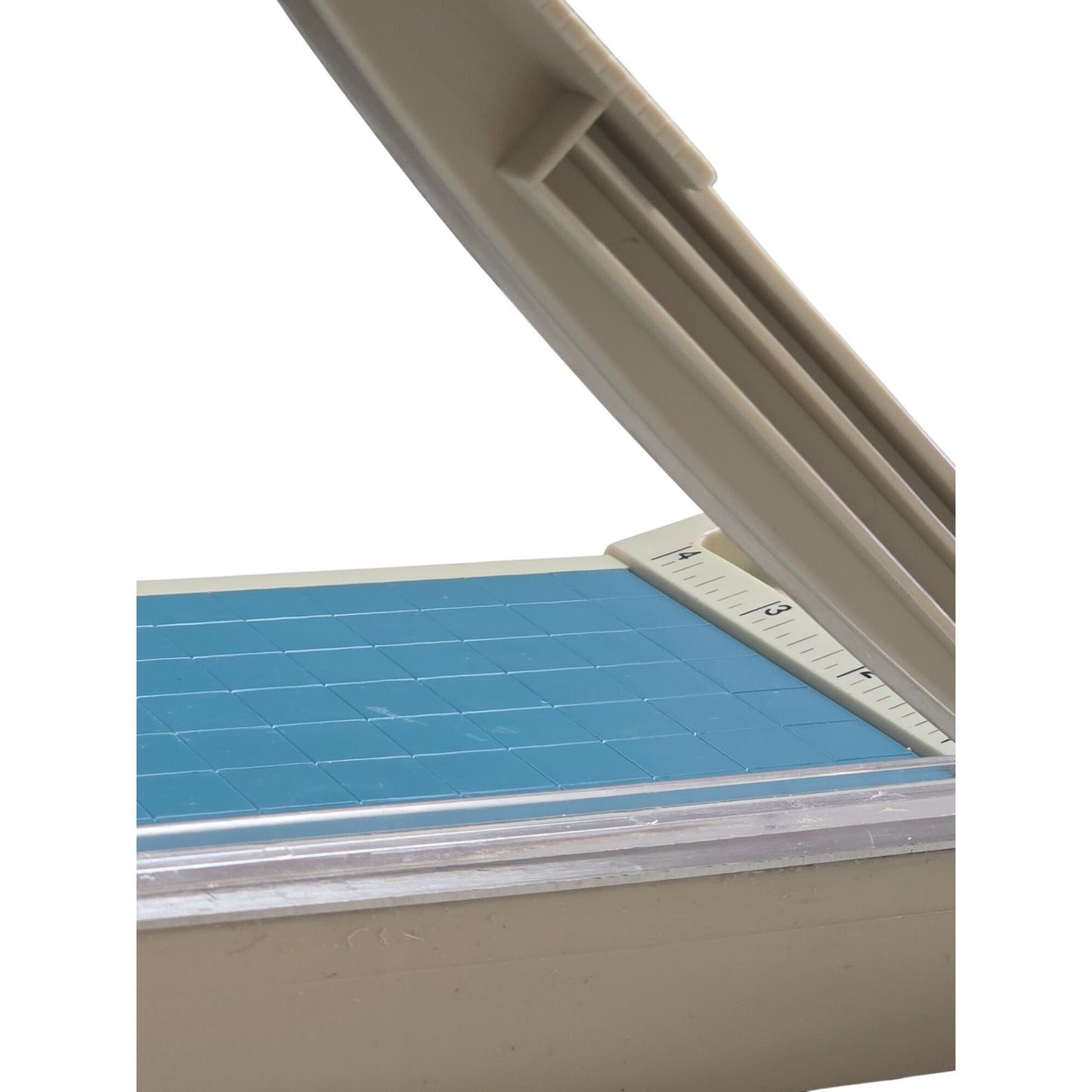 Ingento Personal Trimmer With Storage Trays & Box