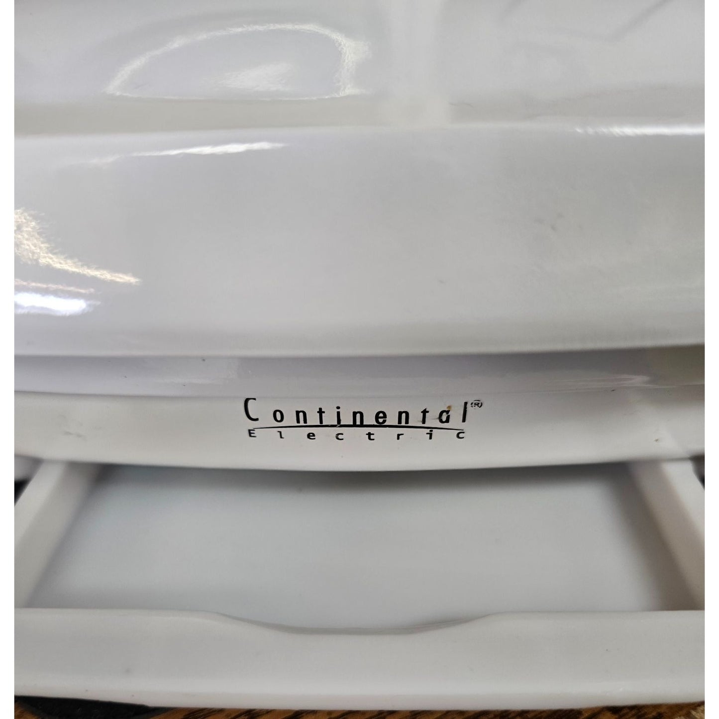 Continental Electric White Sandwich Press & Grill With Nonstick Plates