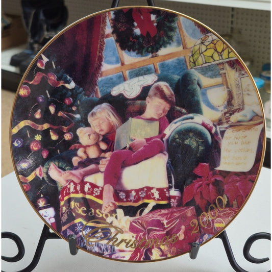 2000 Avon Christmas Dreams Decorative Plate By Mike Wimmer 22K Gold Trim Porcelain Collectible
