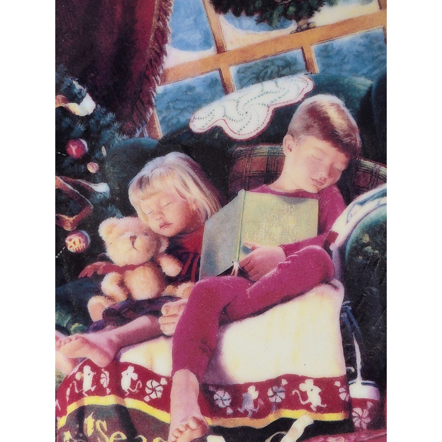 2000 Avon Christmas Dreams Decorative Plate By Mike Wimmer 22K Gold Trim Porcelain Collectible