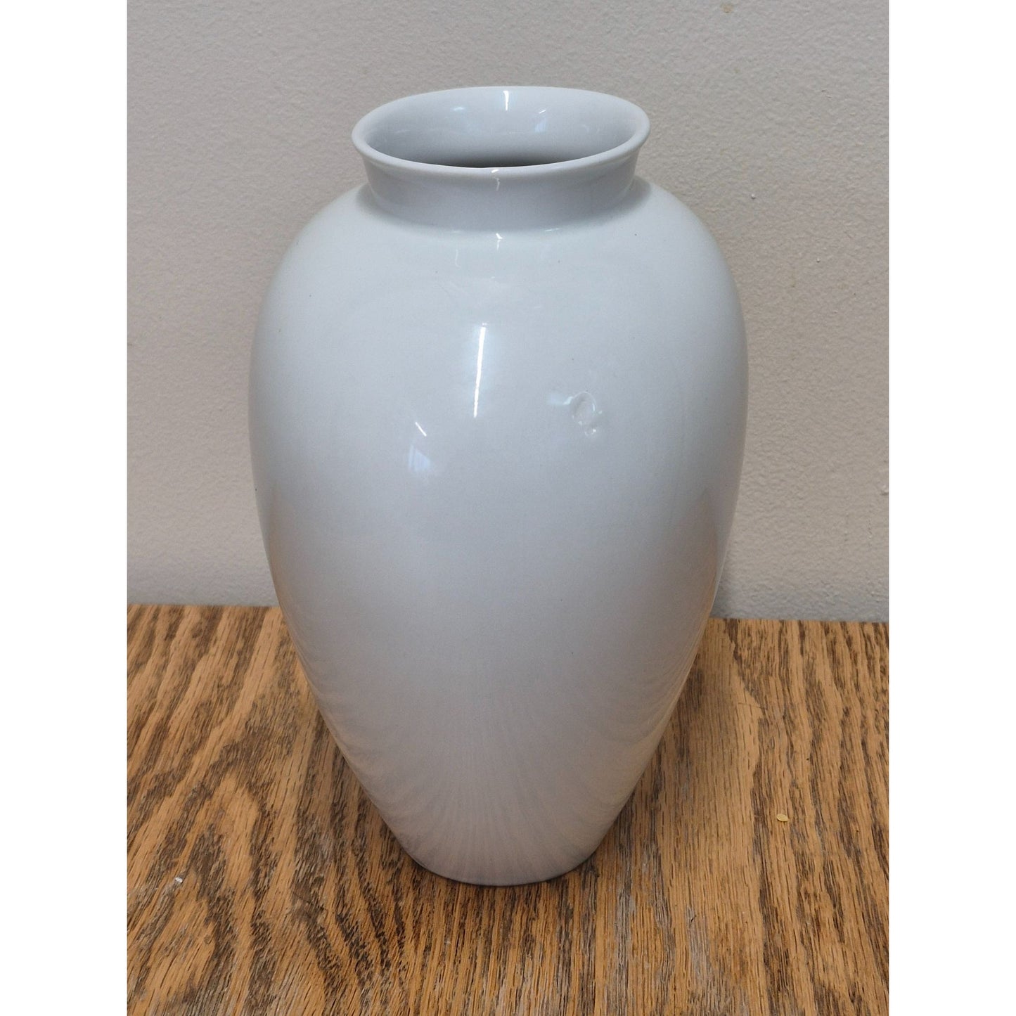 Heinrich Germany White Porcelain Vase