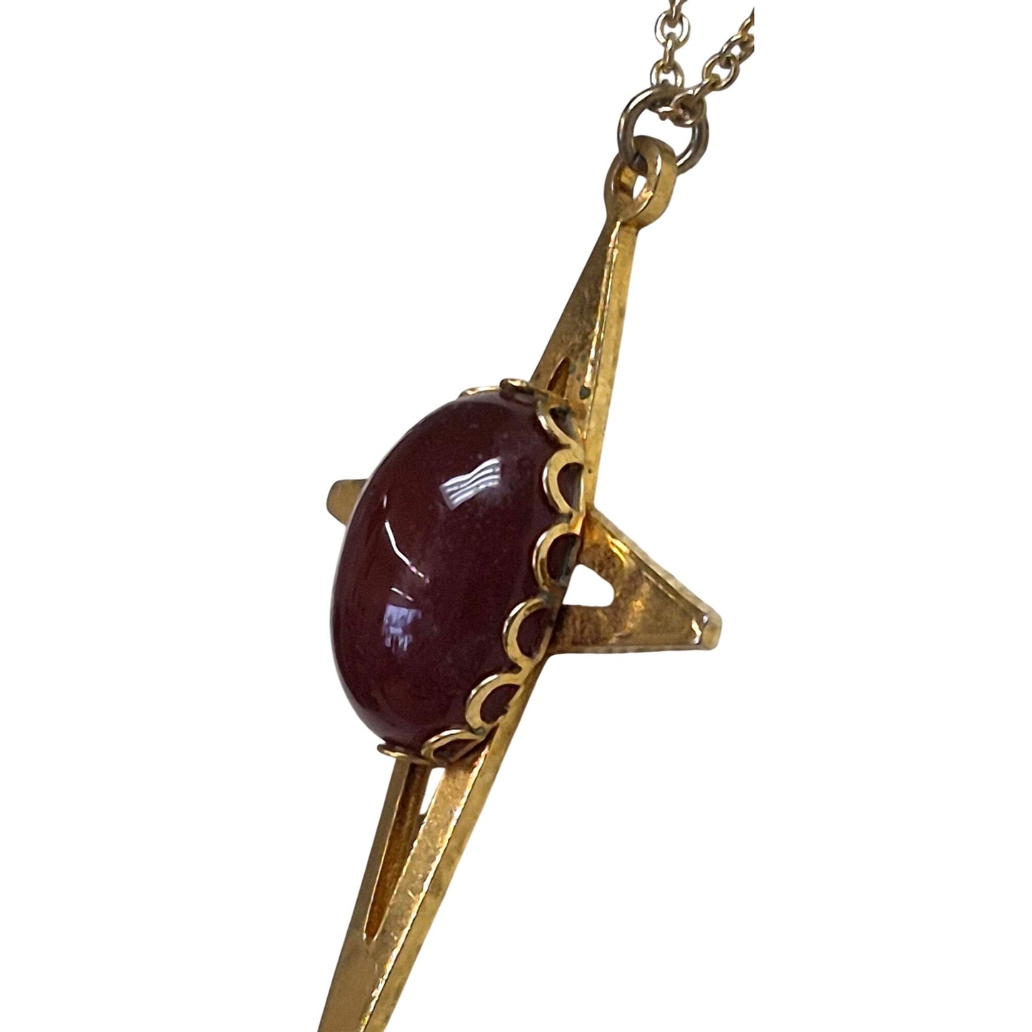 Vintage Gold Tone Starburst Pendant Necklace w Carnelian‑Tone Cabochon Center