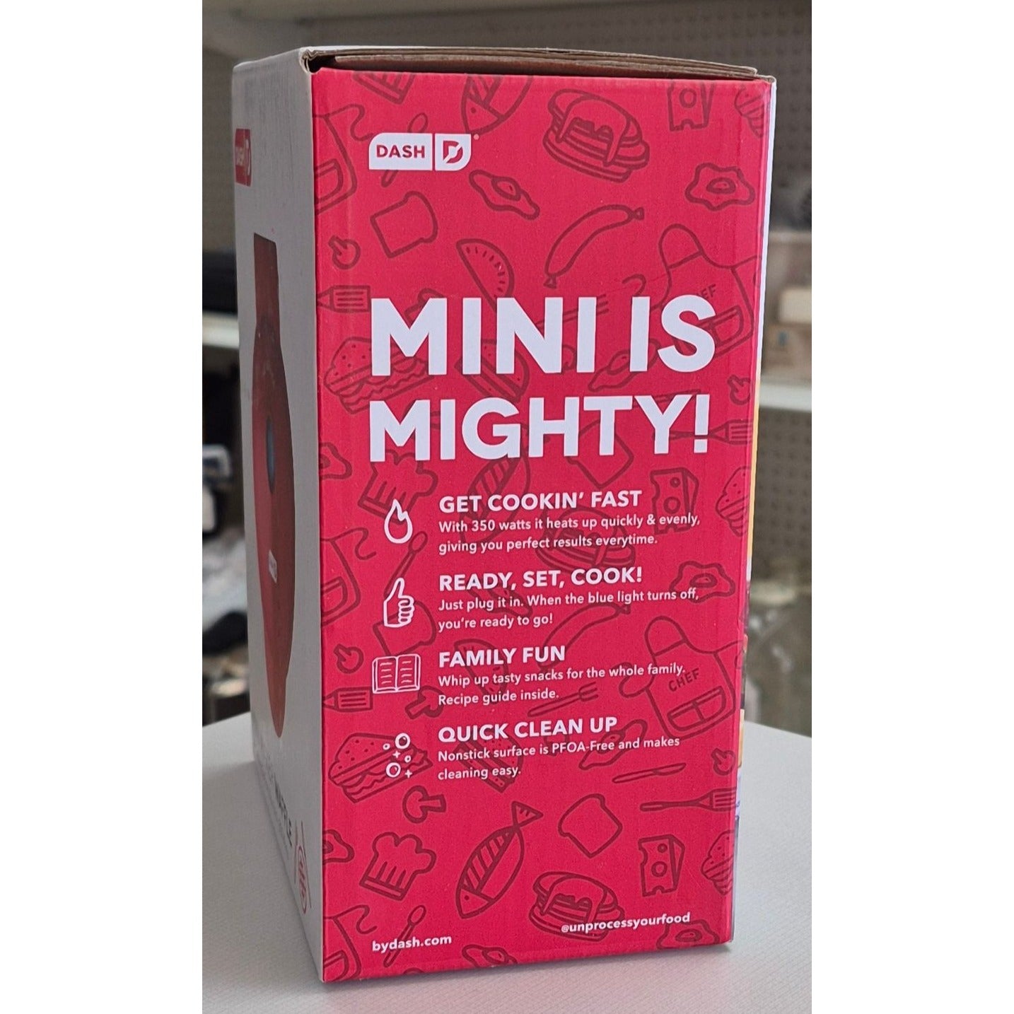 Dash Mini Maker Waffle Iron 4"