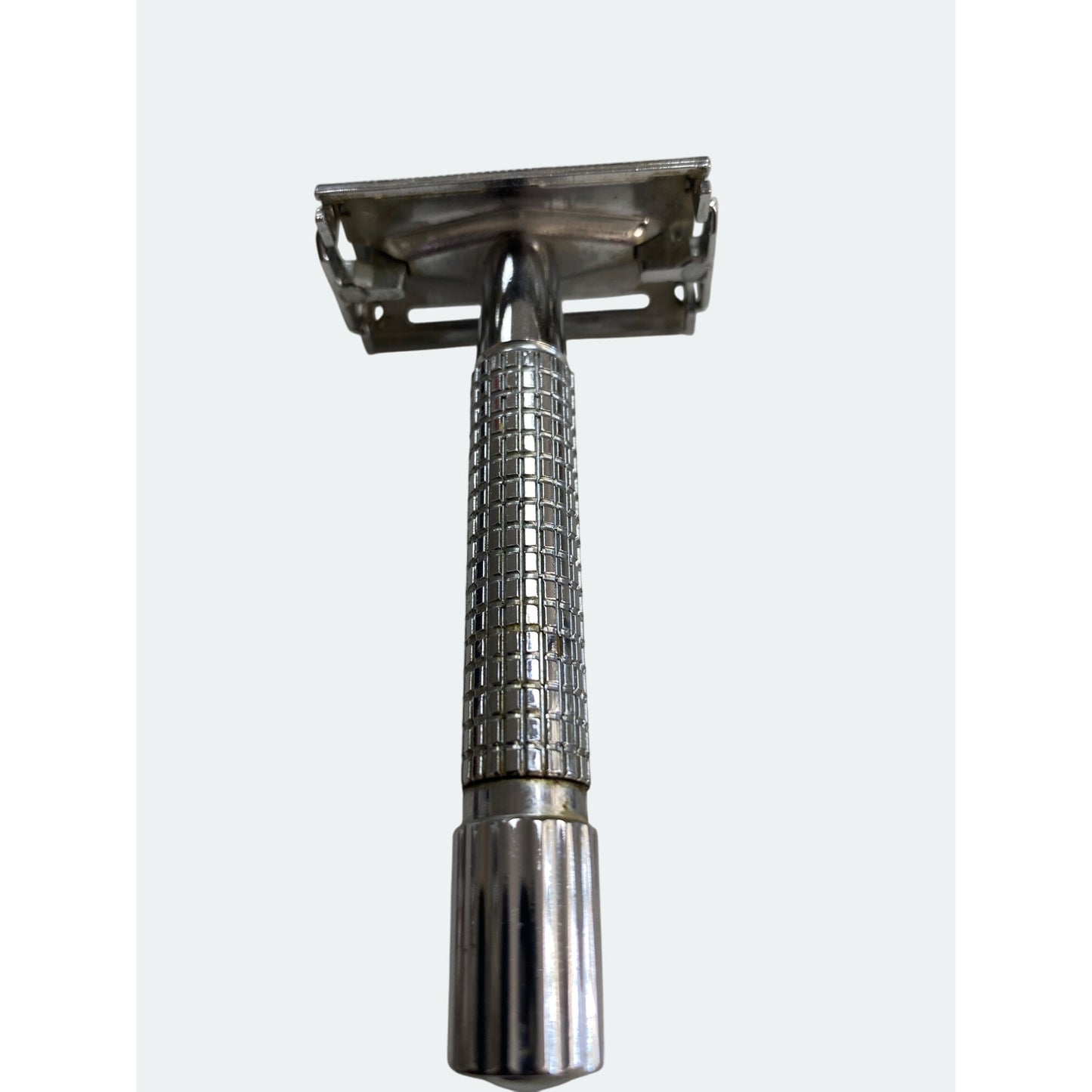 Vintage Double Edge Safety Razor Stand Chrome Finish Durable & Sleek Design Ideal Shaving Enthusiasts & Collectors