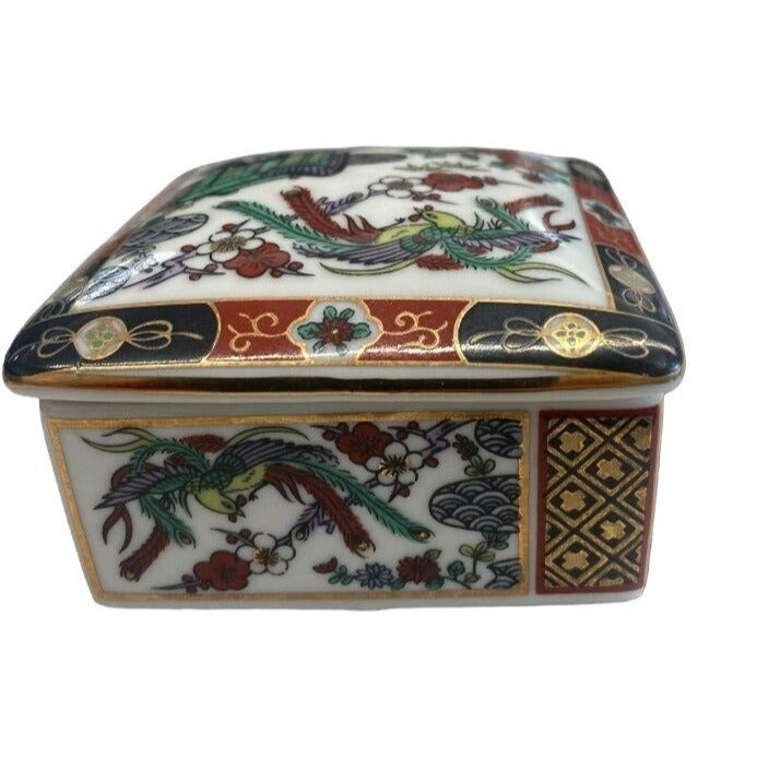 ImarI Porcelain Vintage Japan Porcelain Gold Trim Trinket Square Box