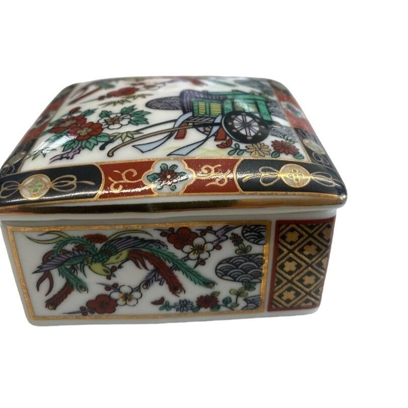 ImarI Porcelain Vintage Japan Porcelain Gold Trim Trinket Square Box