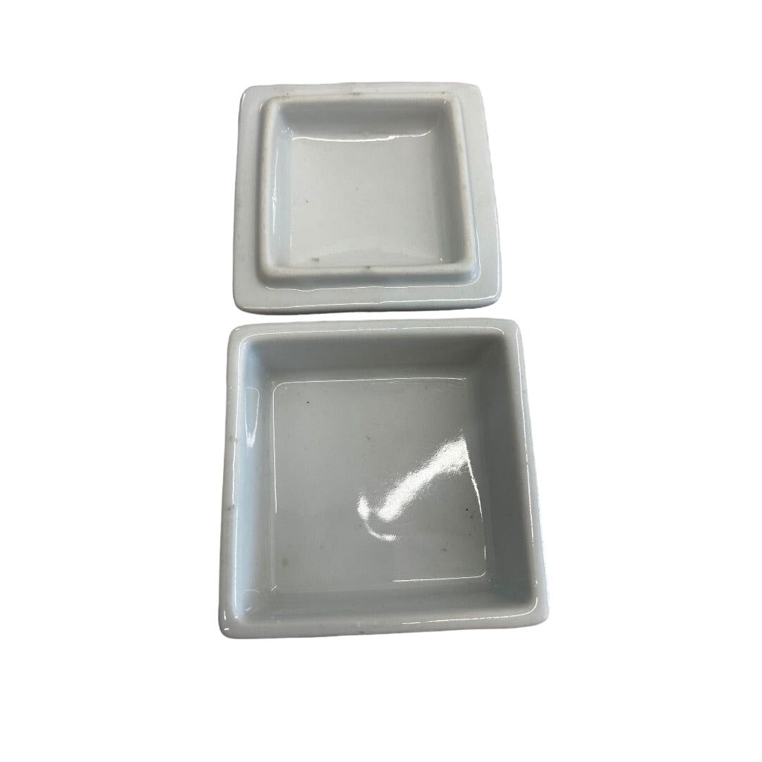 ImarI Porcelain Vintage Japan Porcelain Gold Trim Trinket Square Box