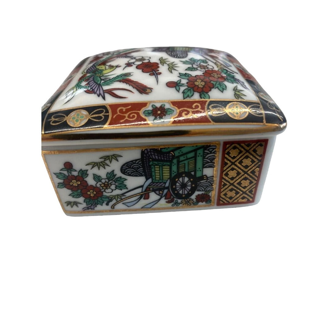 ImarI Porcelain Vintage Japan Porcelain Gold Trim Trinket Square Box