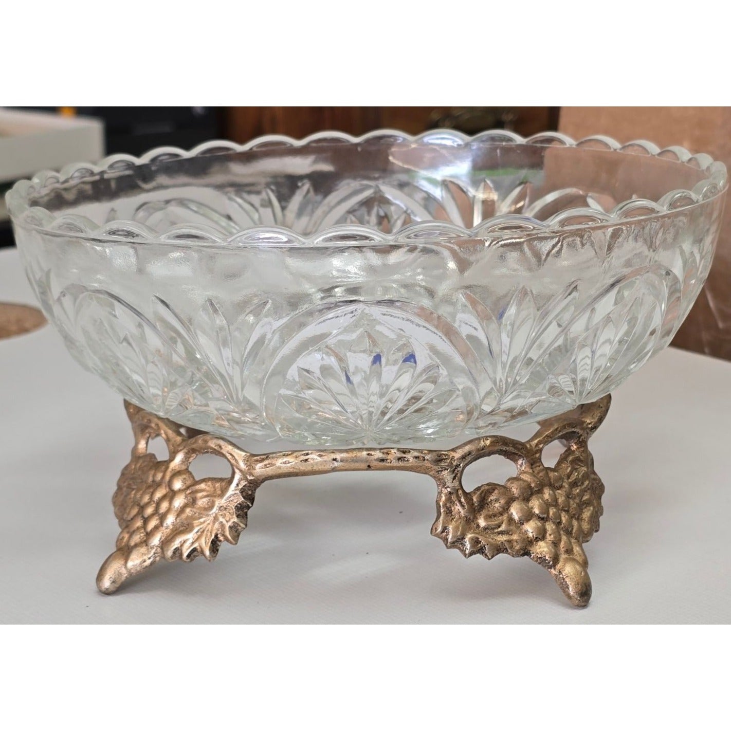 Vintage Grape Leaf Brass Centerpiece Stand with Bowl