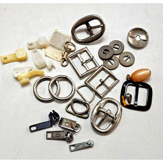 Buckles Zippers & Hardware