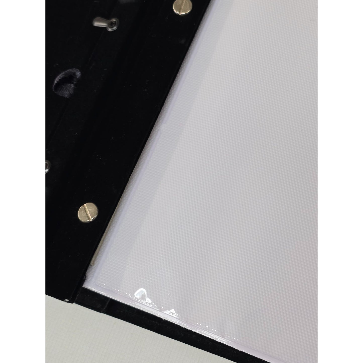 Silver Metal Photo Album With Velvet Backing & Plastic Sleeves For 4x6 Pictures