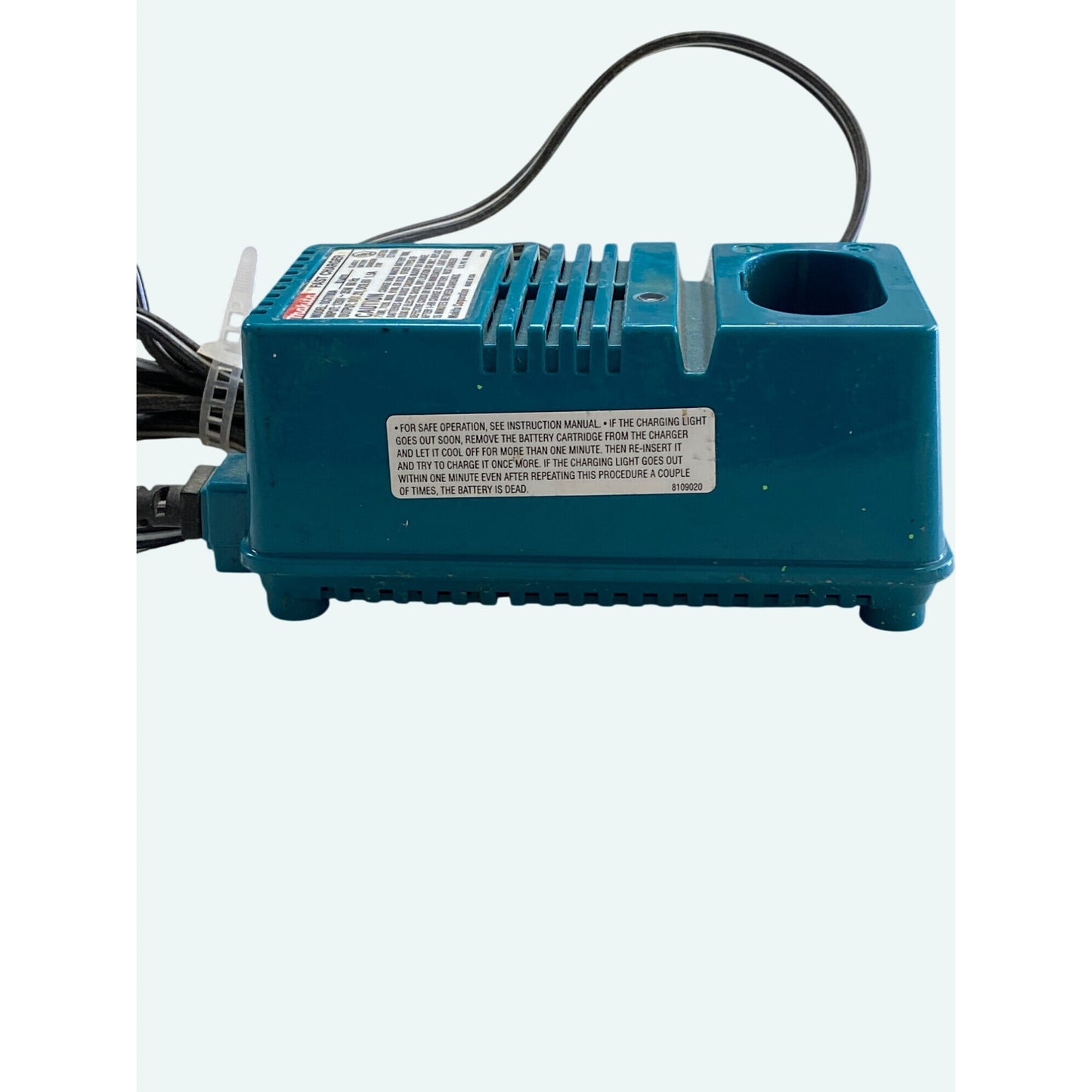 Makita DC9700A 7.2V-9.6V Fast Charger For Makita 7000-9120 Batteries