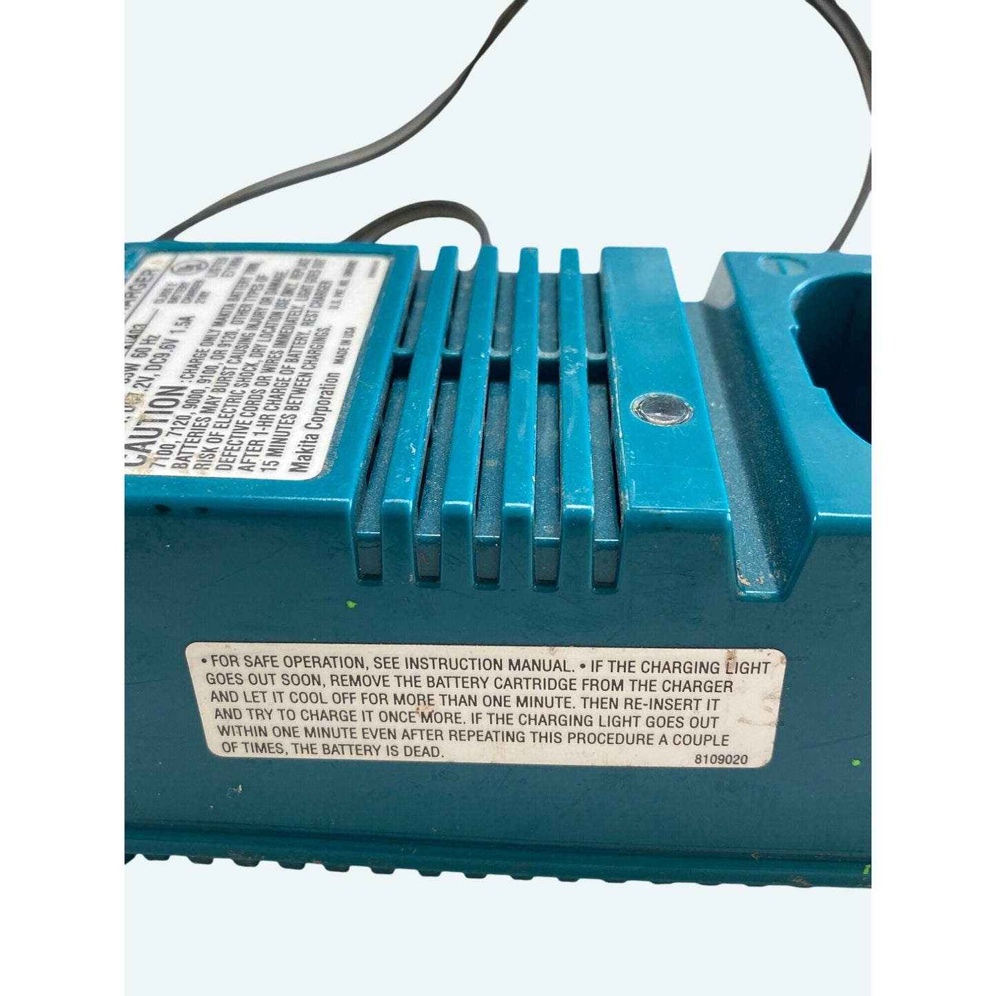 Makita DC9700A 7.2V-9.6V Fast Charger For Makita 7000-9120 Batteries