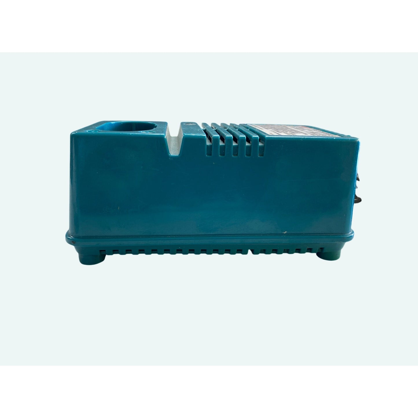 Makita DC9700A 7.2V-9.6V Fast Charger For Makita 7000-9120 Batteries