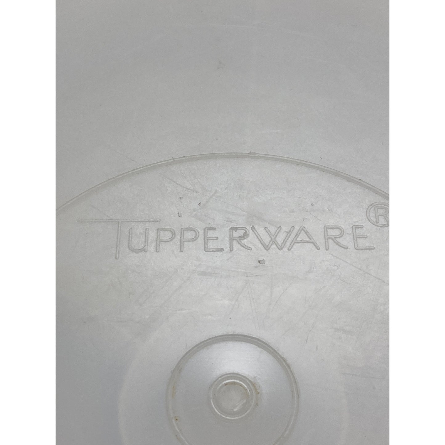 Tupperware Round Serving Center Set With Lid & Dividers