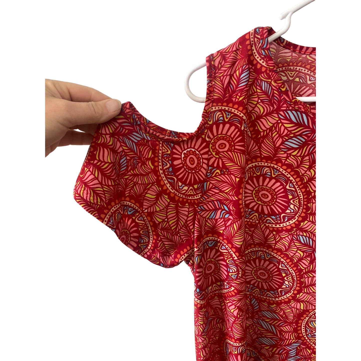 Red Cold Shoulder Dress With Leaf & Circle Print By Mountain Mamas Size L