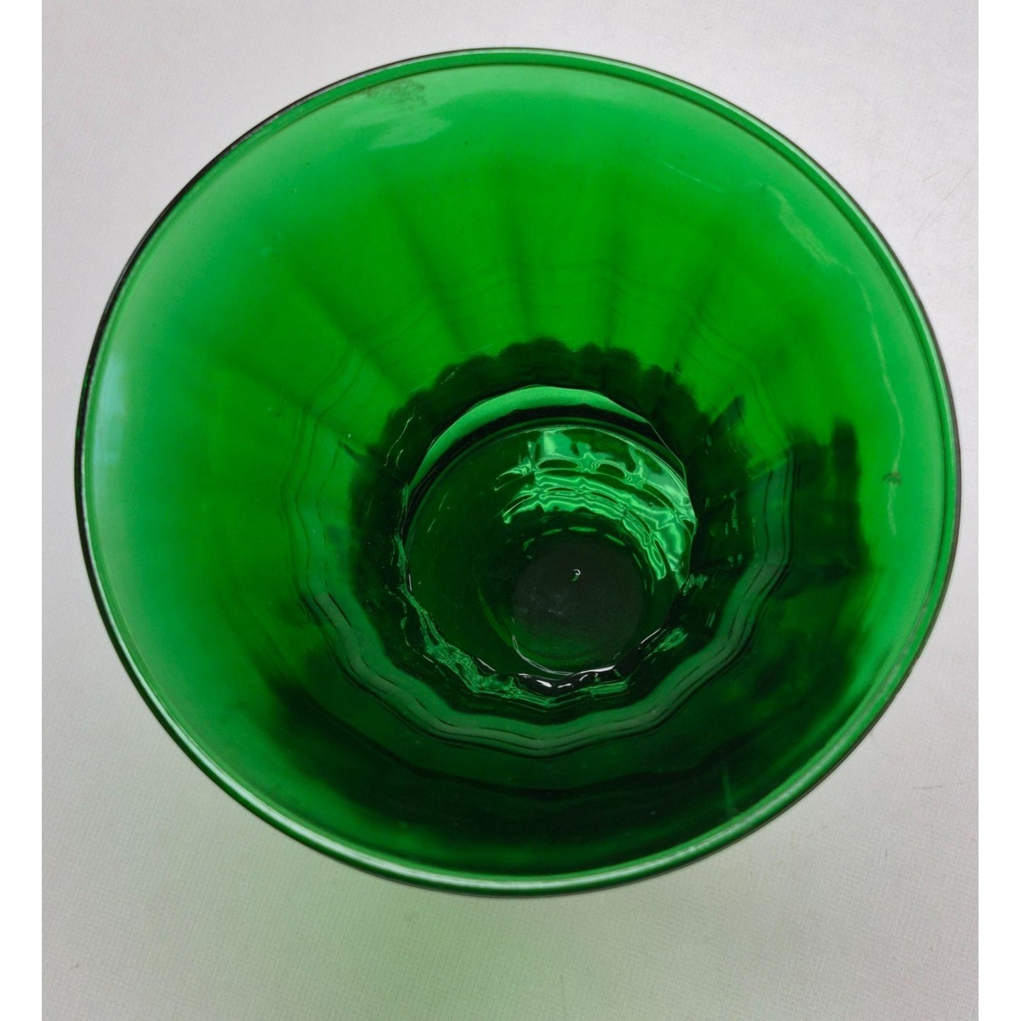 Green Glass Vase With Scalloped Design & Flared Top