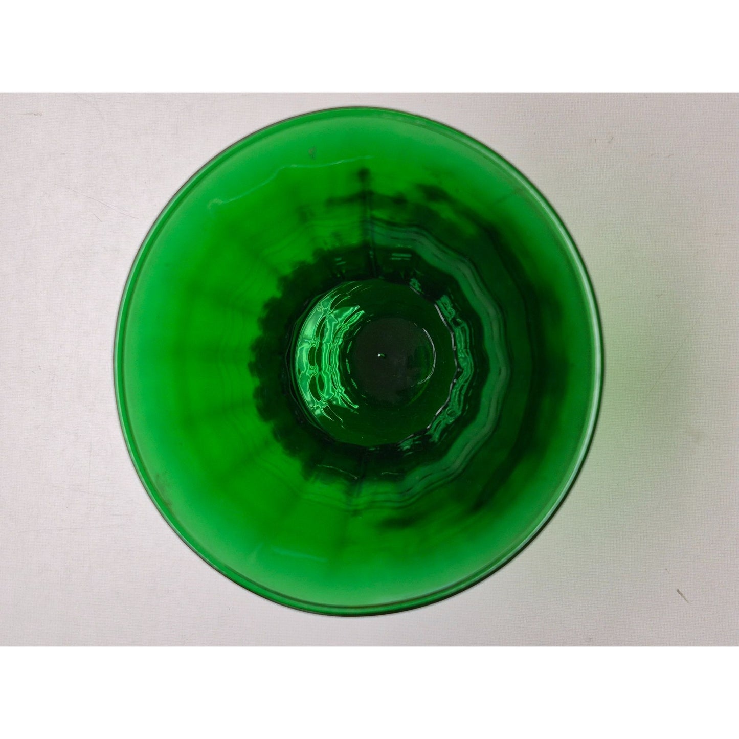 Green Glass Vase With Scalloped Design & Flared Top