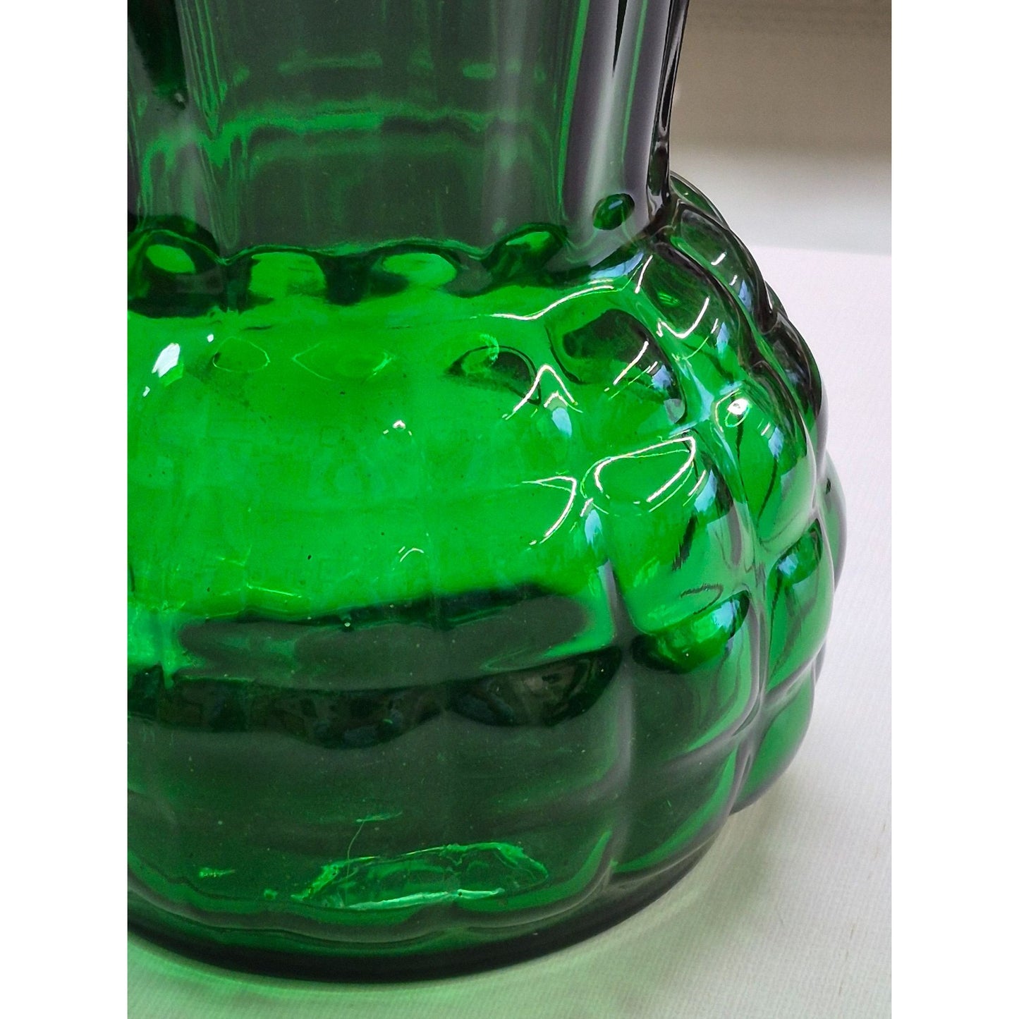 Green Glass Vase With Scalloped Design & Flared Top