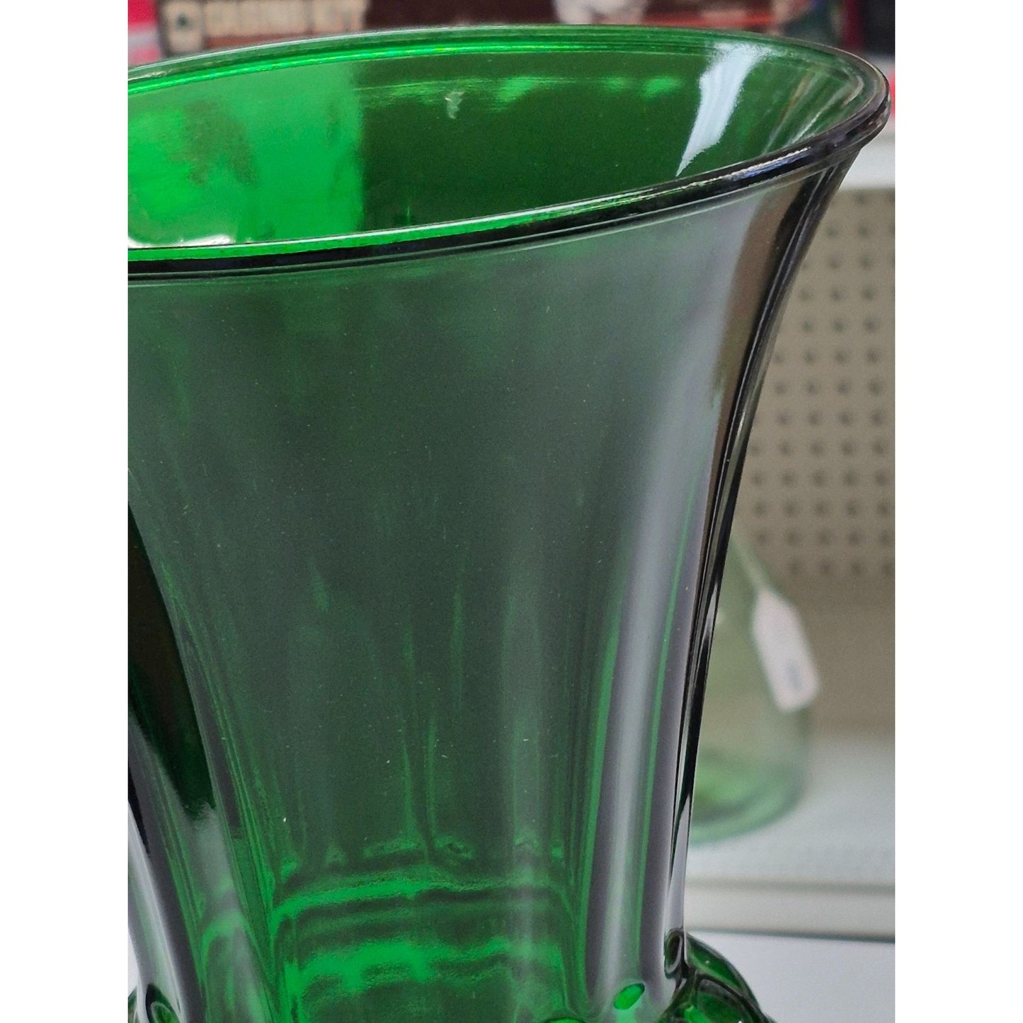 Green Glass Vase With Scalloped Design & Flared Top