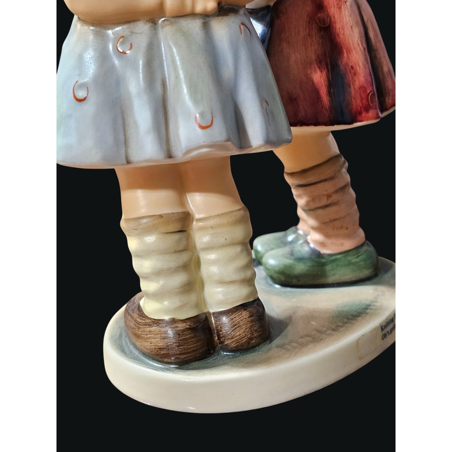 Hummel Goebel Figurine "Knitting Lesson" Two Girls 7.25" Porcelain Collectible