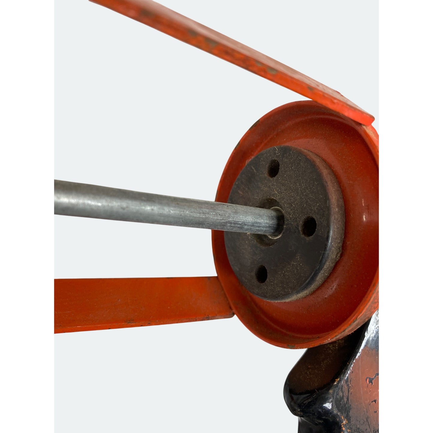 Heavy-Duty Metal Caulking Gun