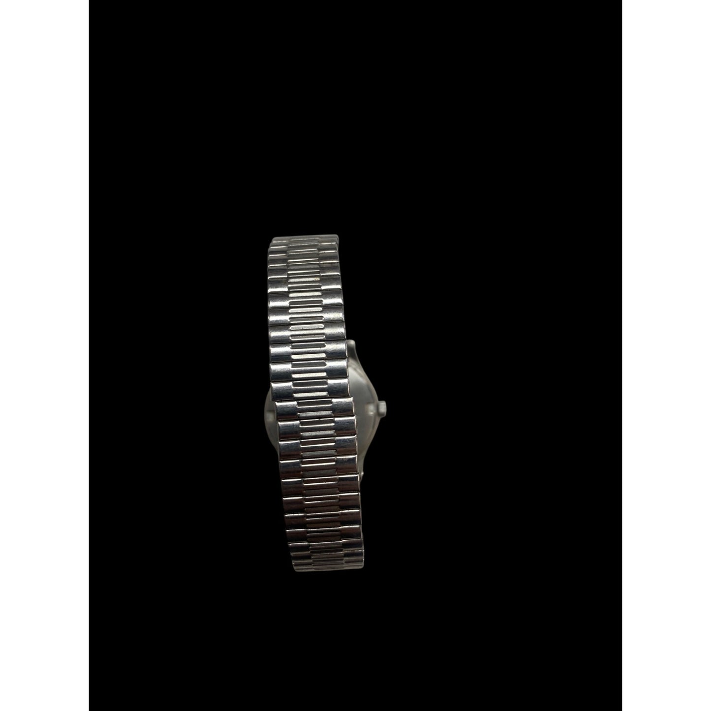 Vintage Pulsar Mens Watch With Stretch Band & Date Display Silver-Tone Stainless Steel White Dial Needs new battery