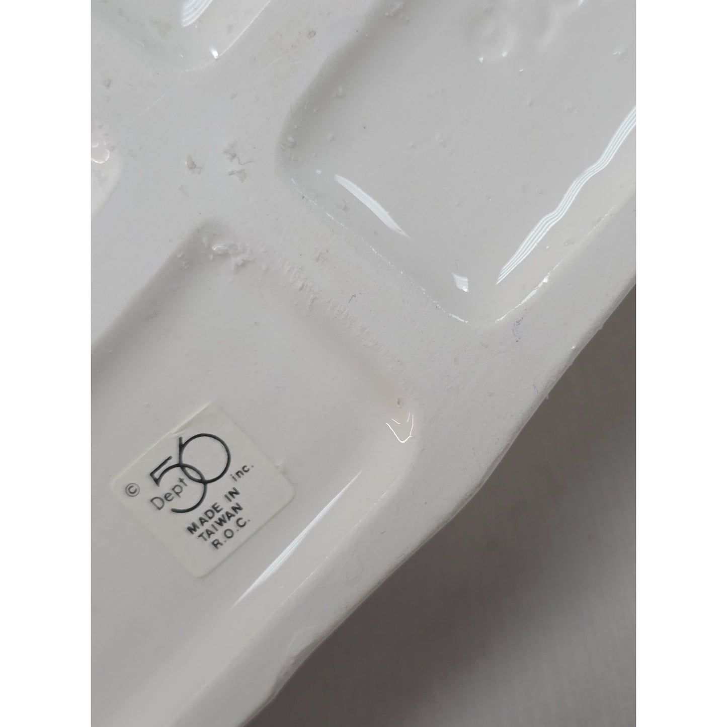 Department 56 Snow Village Carnival King & Queen Accessory