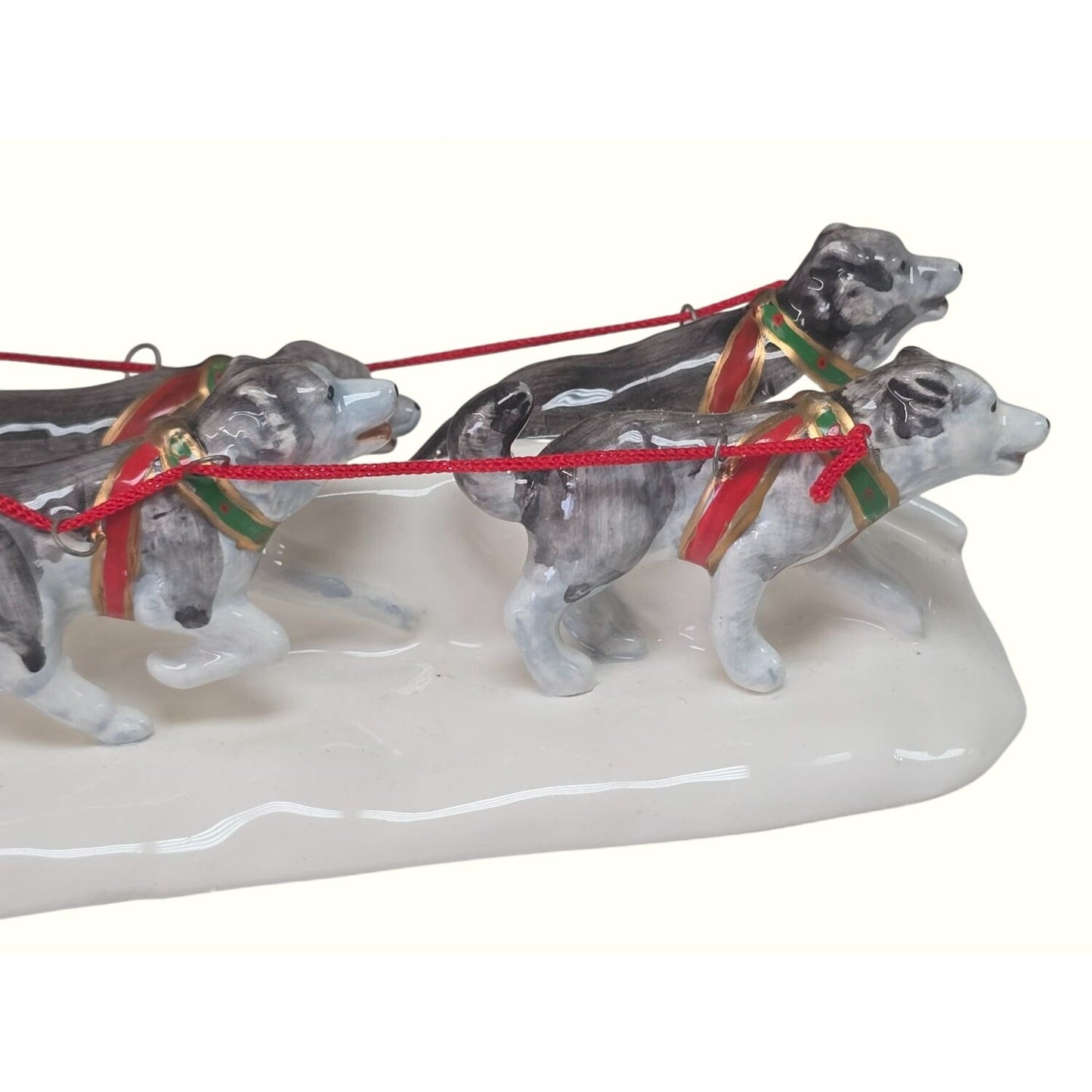 Department 56 Snow Village Carnival King & Queen Accessory