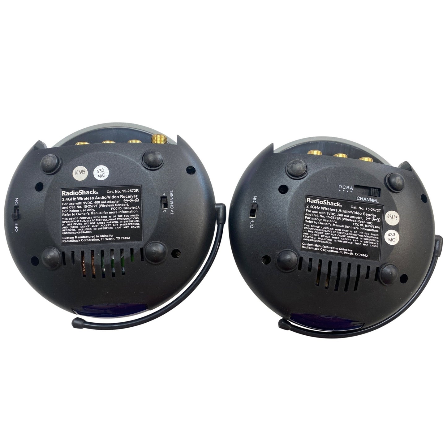 Vintage RadioShack 2.4GHz Wireless A/V Signal Transmitter & Receiver Pair 15-2572