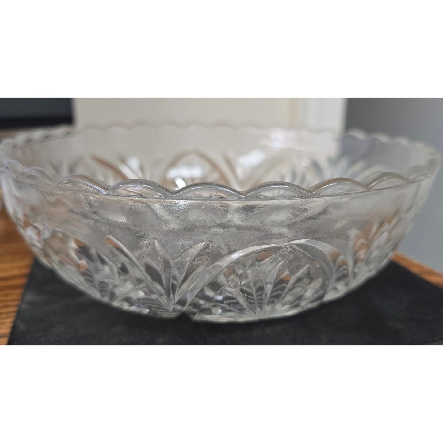 Vintage AH Medallion 8"