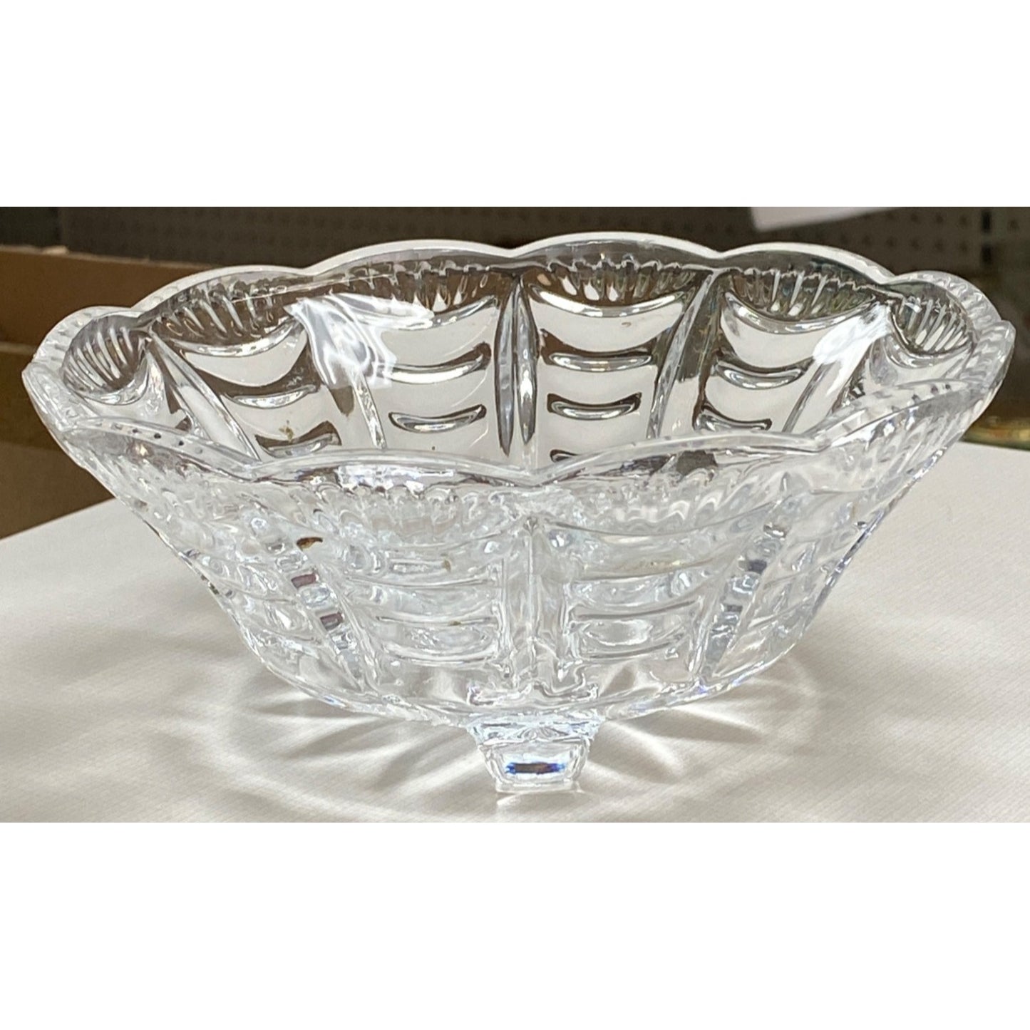 Scalloped Edge Footed Serving Bowl Clear Glass
