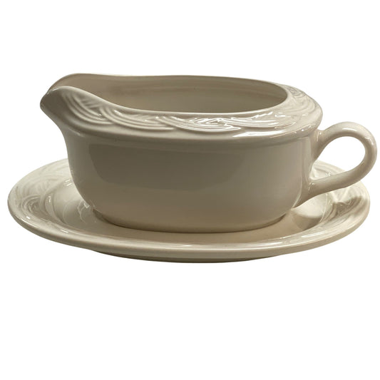 Pfaltzgraff Gravy Boat & Underplate Set