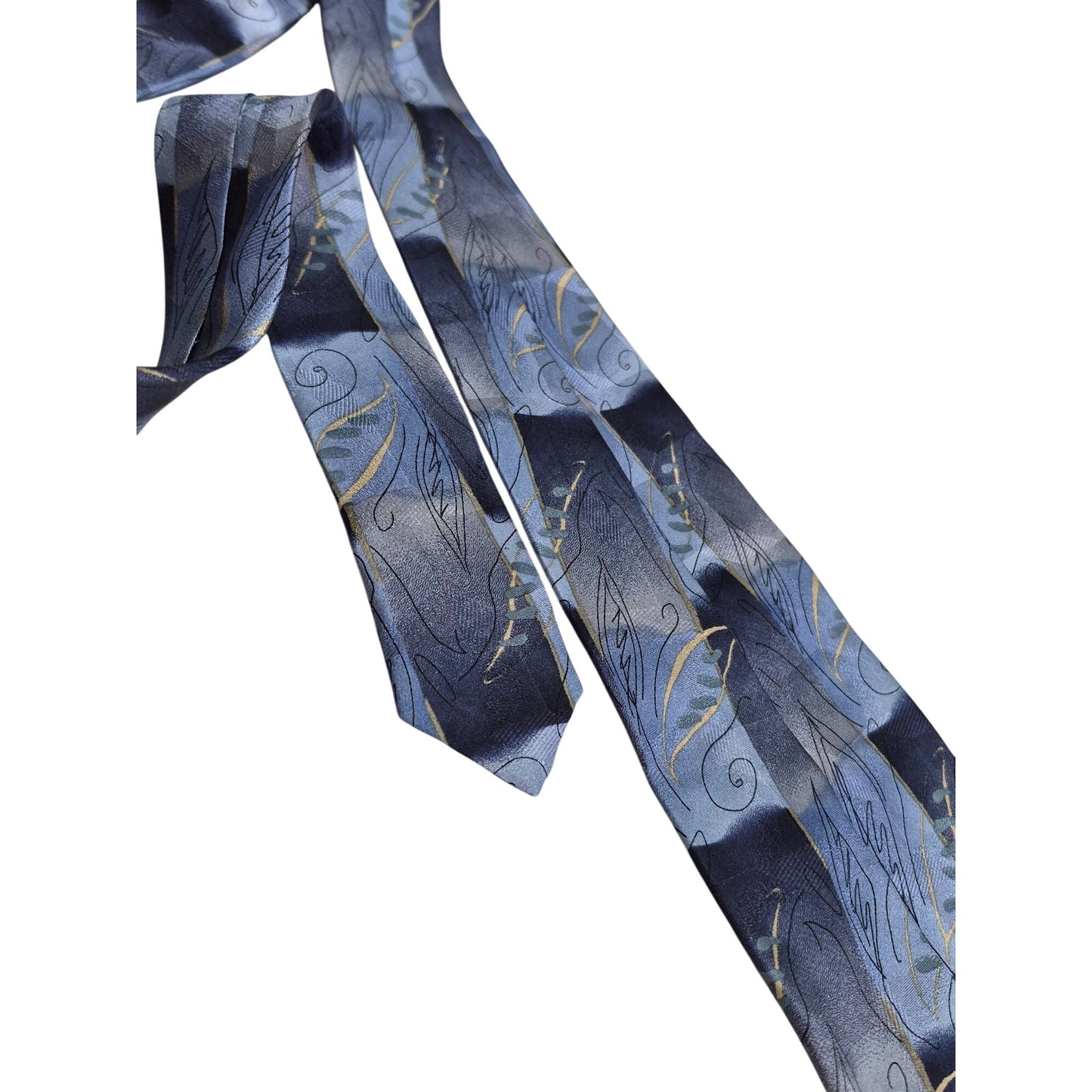 J. Garcia Silk Tie Collection Seventeen Mens Blue Leaf Pattern Necktie 65"