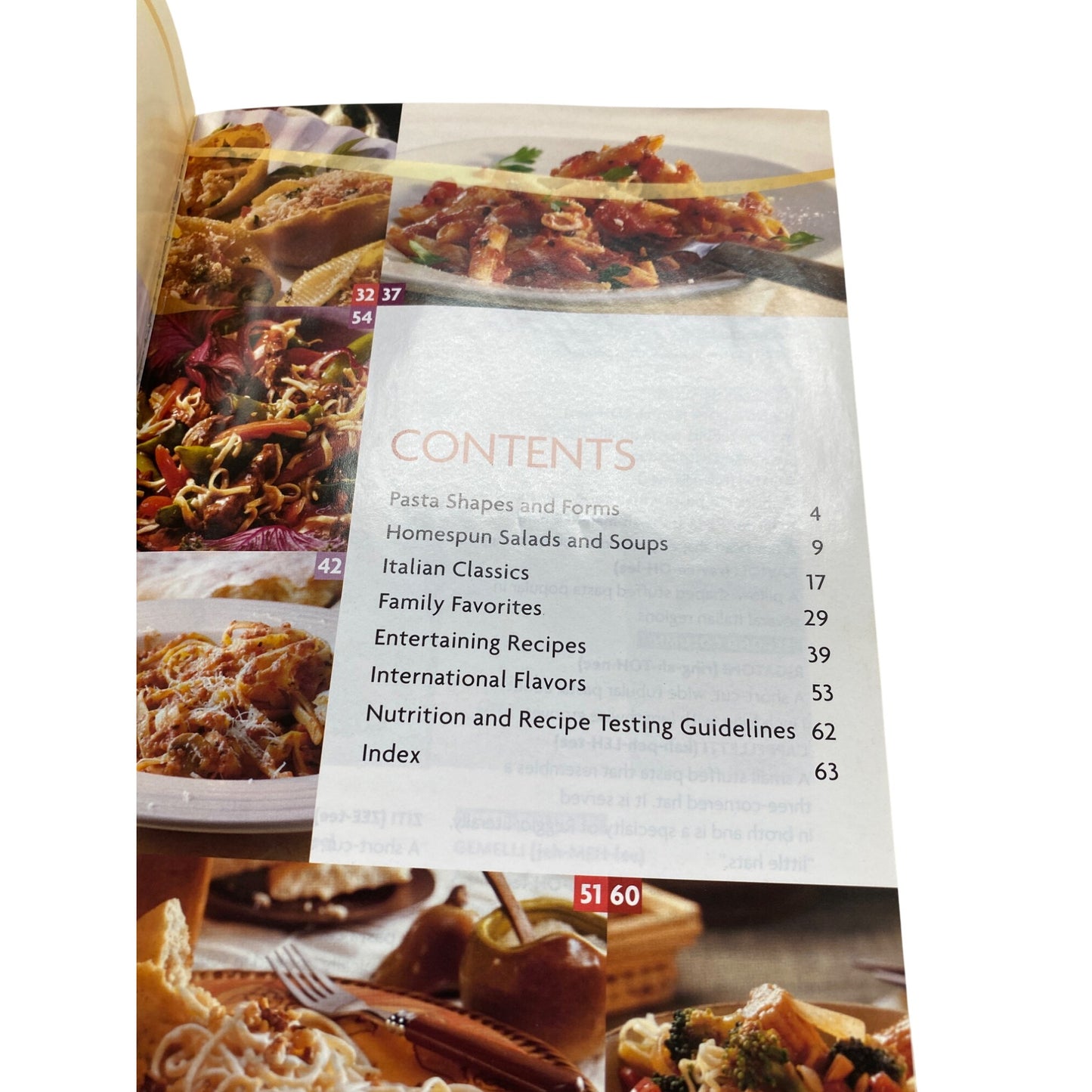 Betty Crocker Pasta Pizzazz Cookbook: 42 Simple Sensational Meals