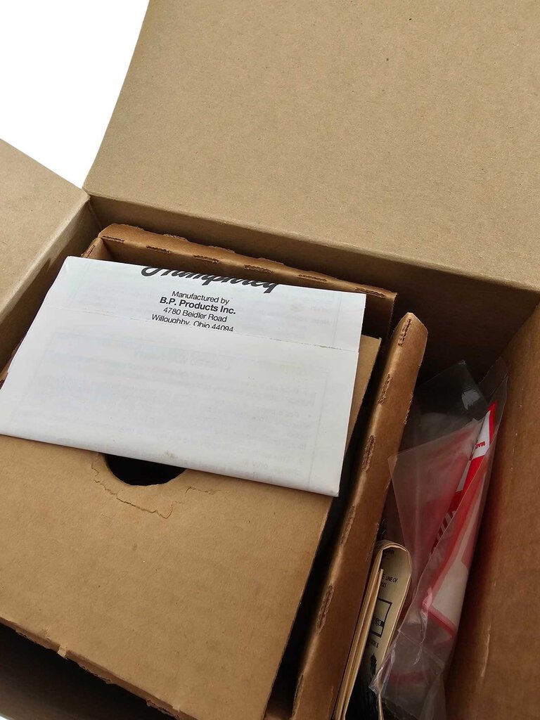 Vintage Humphrey Gas Light Paulin Line White