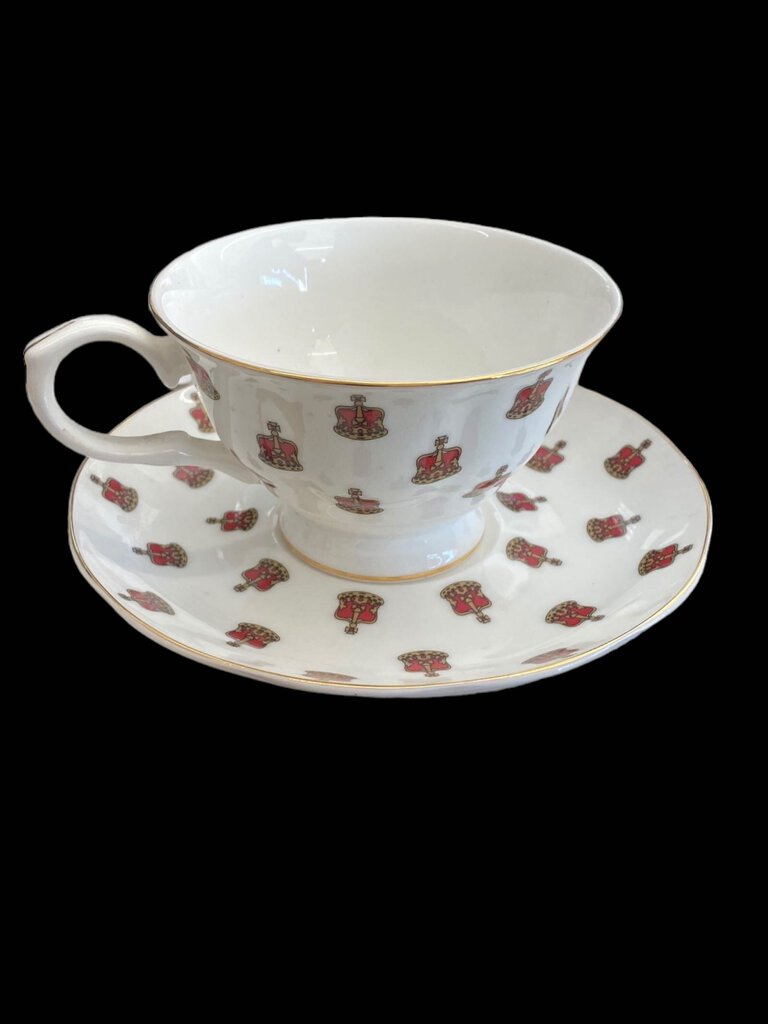 Vintage Edwardian Collection England Bone China Tea Cup and Saucer Set Gold Trim