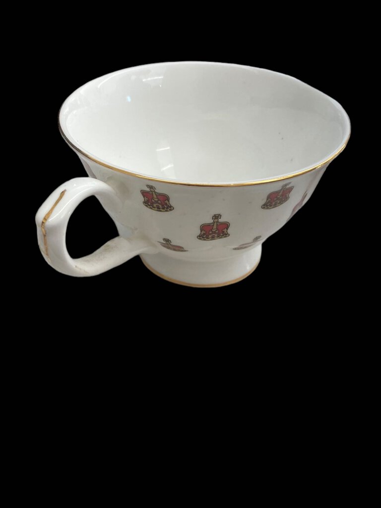 Vintage Edwardian Collection England Bone China Tea Cup and Saucer Set Gold Trim